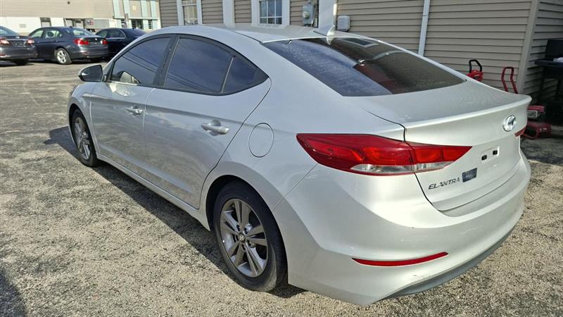 Hyundai Elantra Value Edition 6A 2017