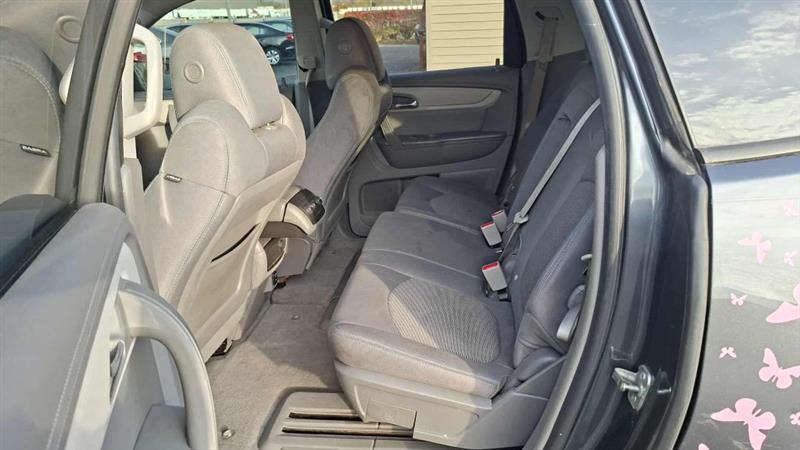 Chevrolet Traverse LS FWD w/PDC 2014