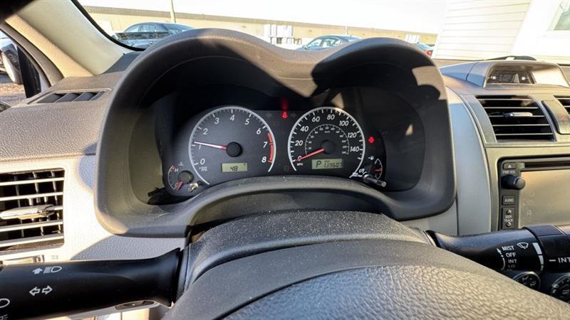 Toyota Corolla LE 4-Speed AT 2013