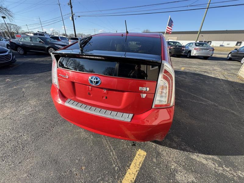 Toyota Prius Prius V 2012