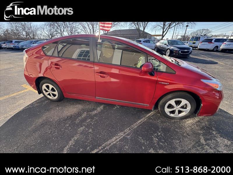 Toyota Prius Prius V 2012