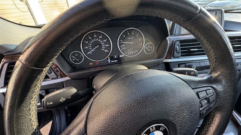 BMW 3-Series 320i xDrive 2014