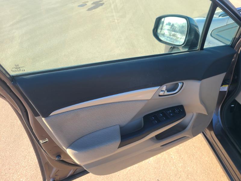 Honda Civic EX Sedan 5-Speed AT 2013