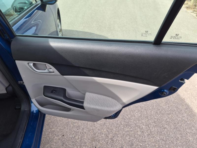 Honda Civic LX Sedan 5-Speed AT 2013