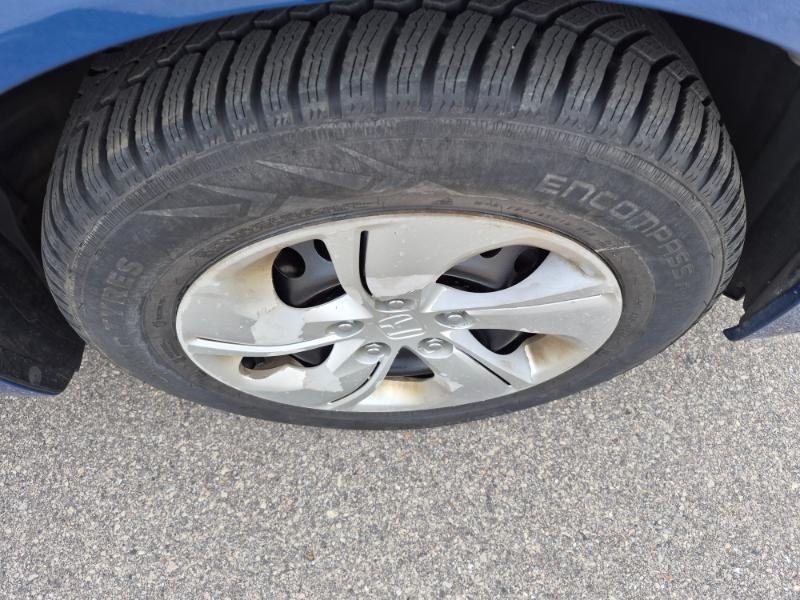 Honda Civic LX Sedan 5-Speed AT 2013