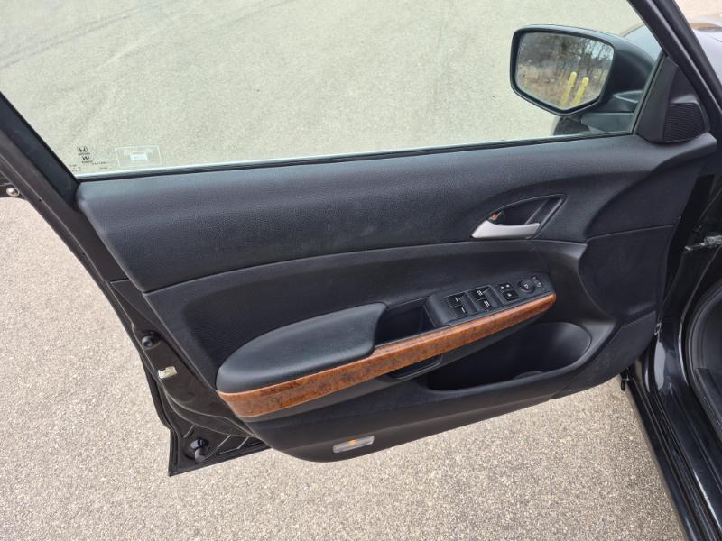 Honda Accord EX Sedan AT 2012