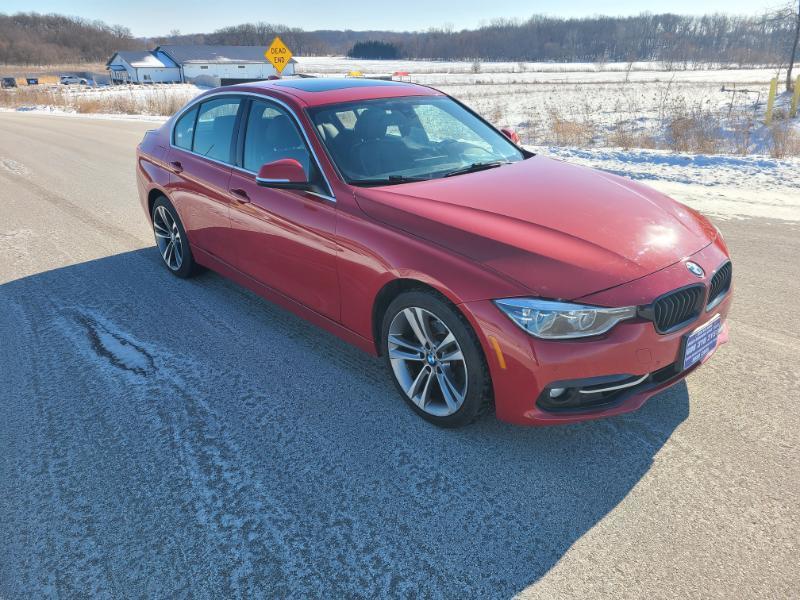 BMW 3-Series 330i xDrive SULEV Sedan 2017