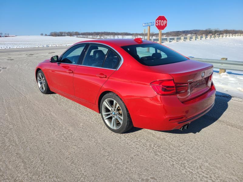 BMW 3-Series 330i xDrive SULEV Sedan 2017