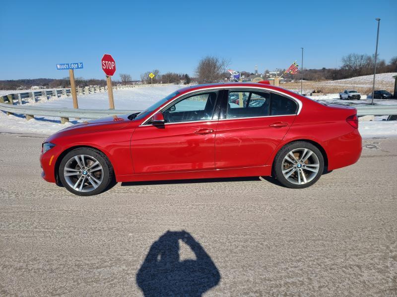 BMW 3-Series 330i xDrive SULEV Sedan 2017