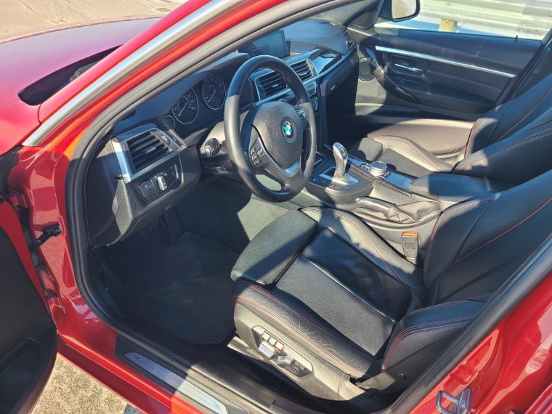 BMW 3-Series 330i xDrive SULEV Sedan 2017