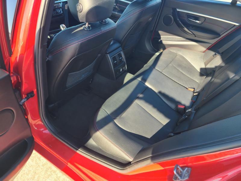 BMW 3-Series 330i xDrive SULEV Sedan 2017