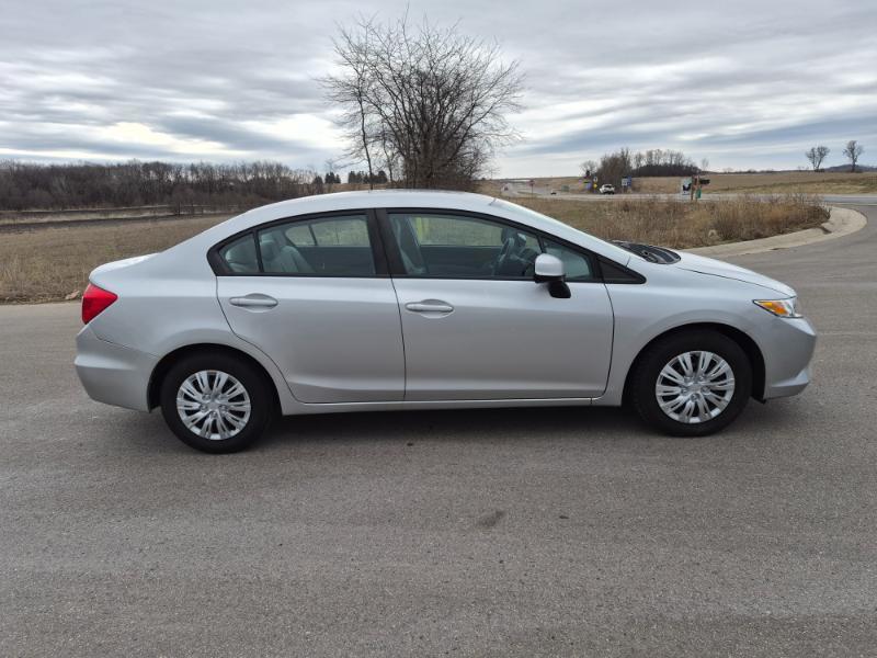Honda Civic LX Sedan 5-Speed AT 2012