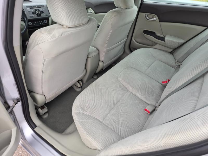 Honda Civic LX Sedan 5-Speed AT 2012
