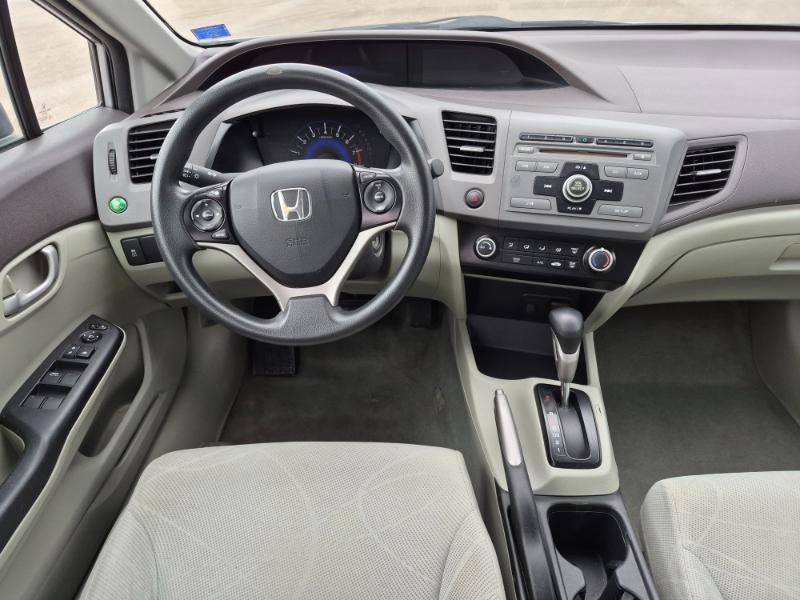 Honda Civic LX Sedan 5-Speed AT 2012