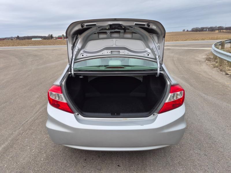 Honda Civic LX Sedan 5-Speed AT 2012