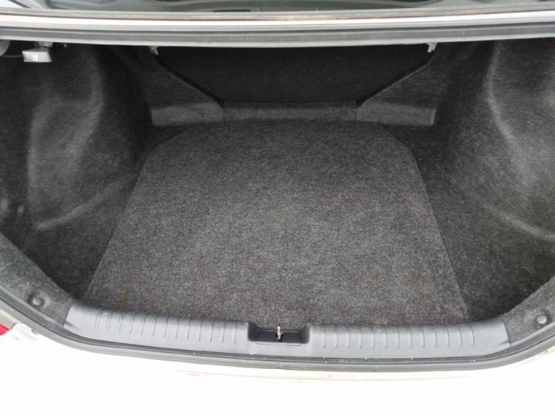 Honda Civic LX Sedan 5-Speed AT 2012