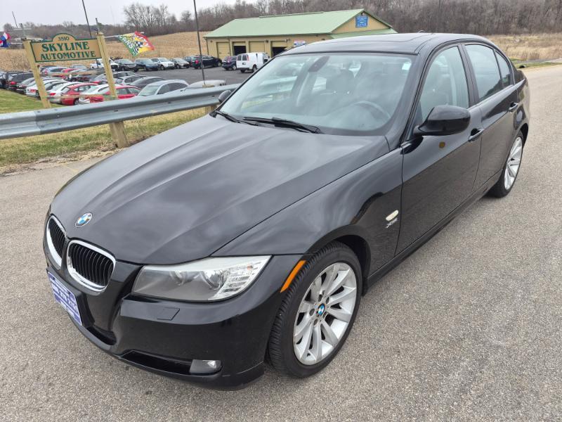 BMW 3-Series 328i xDrive 2011