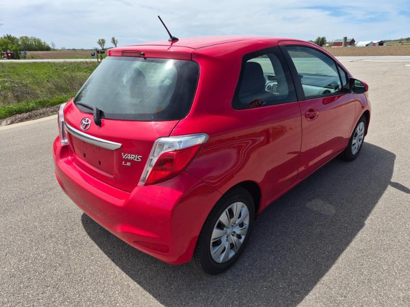 Toyota Yaris LE 3-Door AT 2012