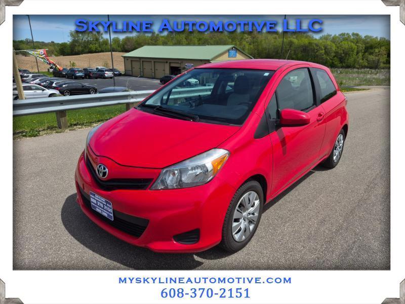 2012 Toyota Yaris LE 3-Door AT
