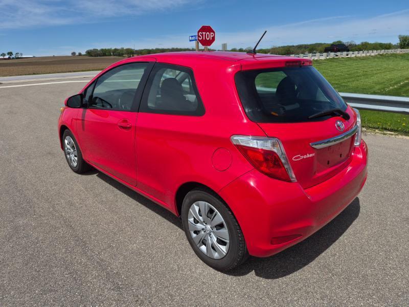 Toyota Yaris LE 3-Door AT 2012