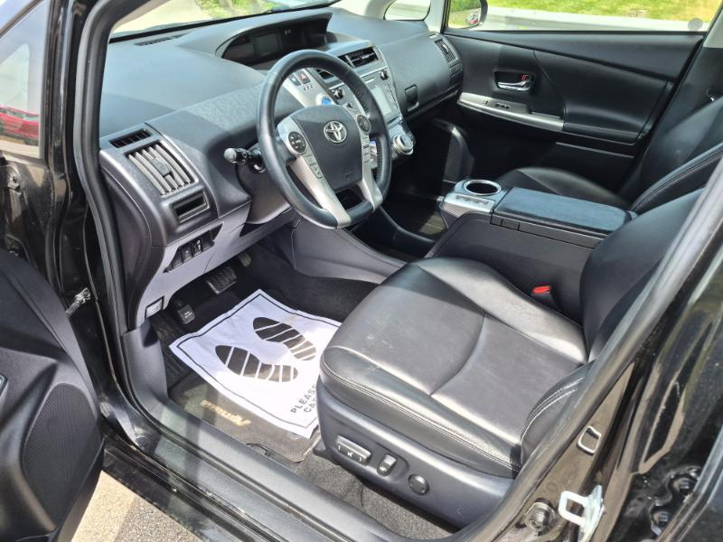 Toyota Prius V Five 2015