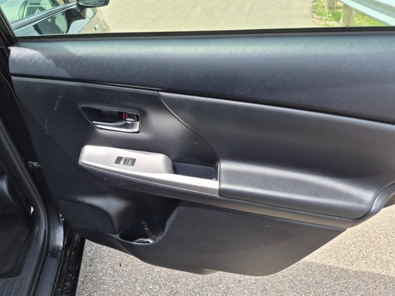 Toyota Prius V Five 2015