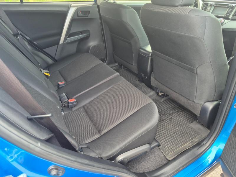 Toyota RAV4 LE AWD 2017