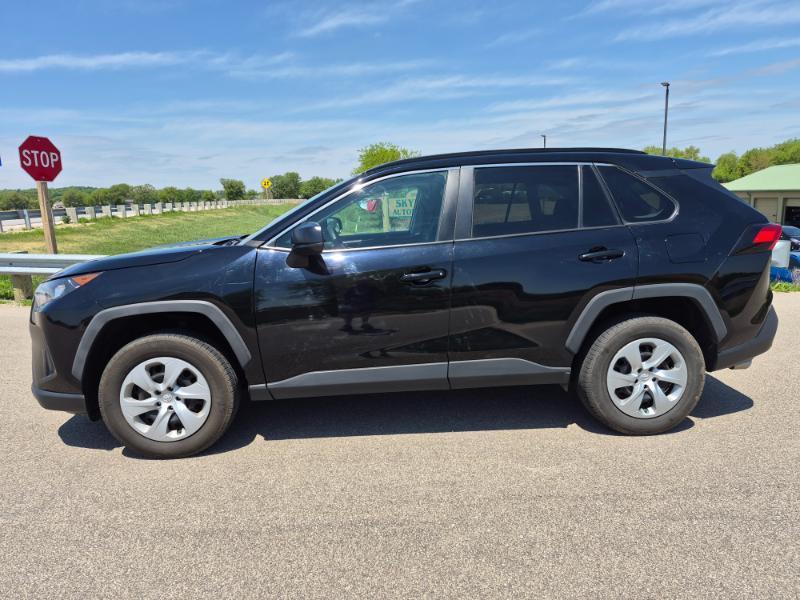 Toyota RAV4 LE AWD 2020