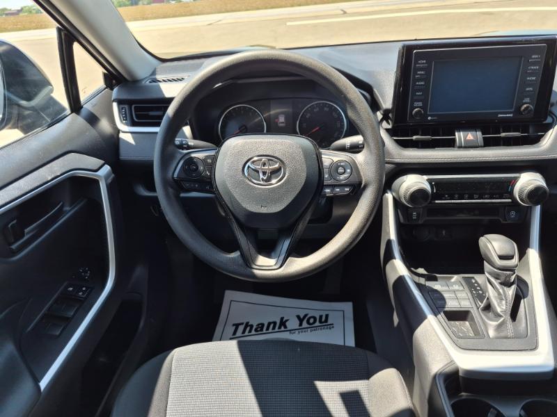 Toyota RAV4 LE AWD 2020