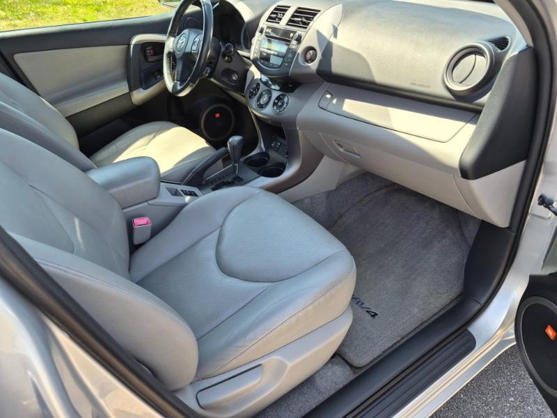 Toyota RAV4 Limited V6 4WD 2008