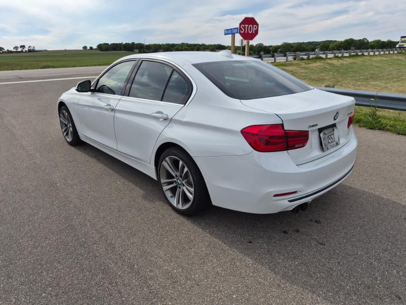 BMW 3-Series 330i xDrive SULEV Sedan 2018
