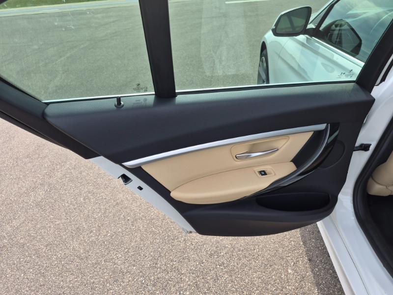 BMW 3-Series 330i xDrive SULEV Sedan 2018