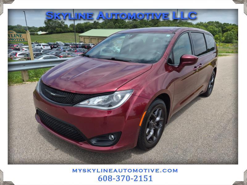 2018 Chrysler Pacifica Touring Plus
