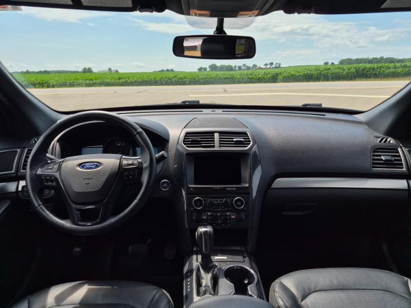 Ford Explorer XLT 4WD 2018