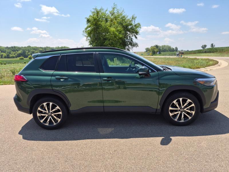 Toyota Corolla Cross XLE AWD 2022