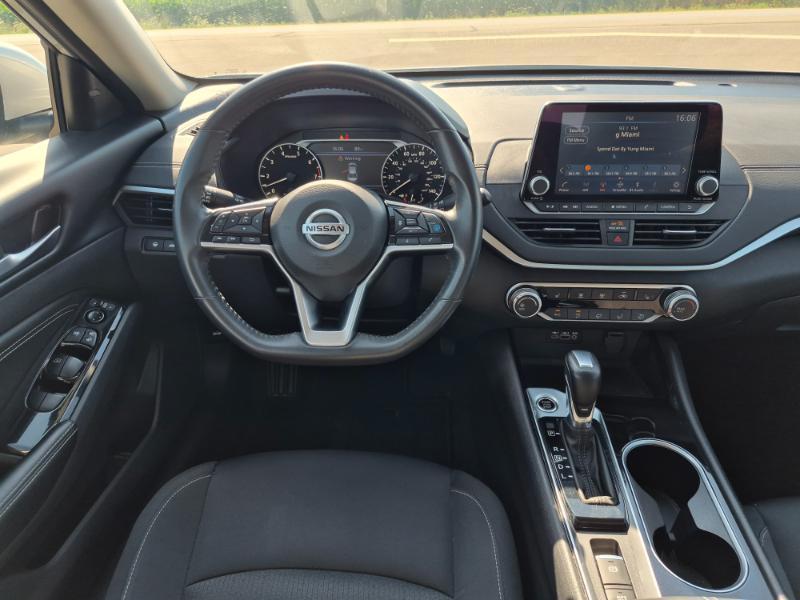 Nissan Altima 2.5 SV 2022