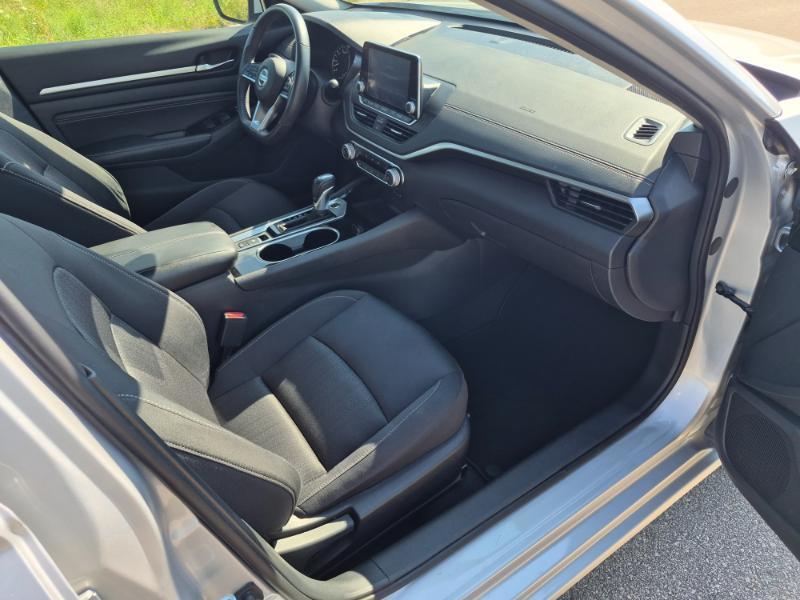 Nissan Altima 2.5 SV 2022