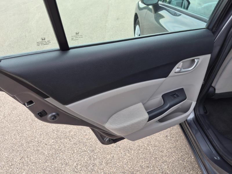 Honda Civic LX Sedan 5-Speed AT 2013