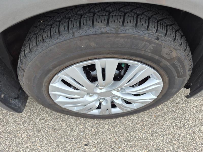Honda Civic LX Sedan 5-Speed AT 2013