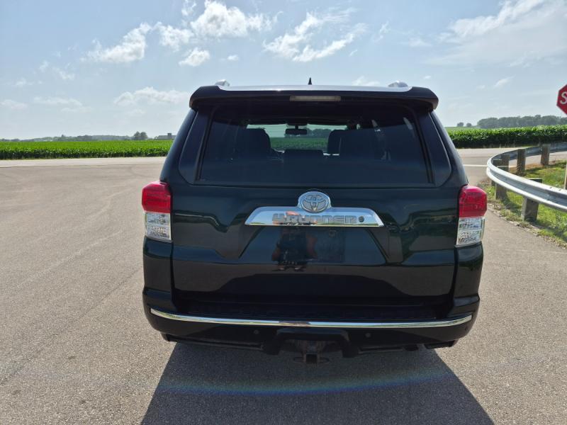 Toyota 4Runner SR5 4WD 2013