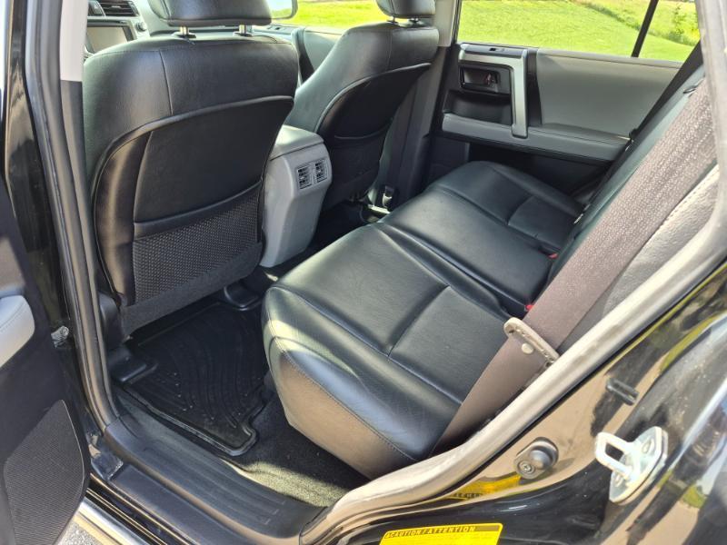 Toyota 4Runner SR5 4WD 2013