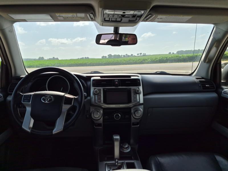 Toyota 4Runner SR5 4WD 2013