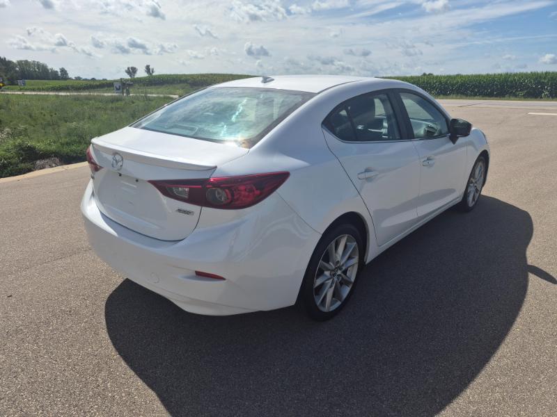 Mazda MAZDA3 i Touring AT 4-Door 2017