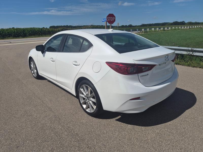 Mazda MAZDA3 i Touring AT 4-Door 2017