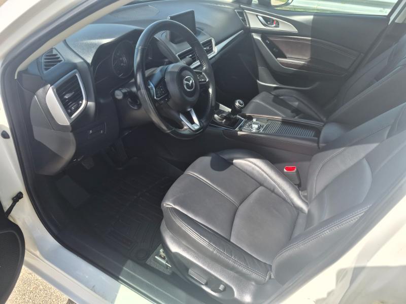 Mazda MAZDA3 i Touring AT 4-Door 2017