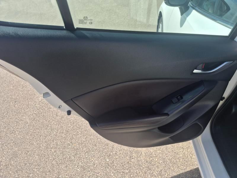 Mazda MAZDA3 i Touring AT 4-Door 2017