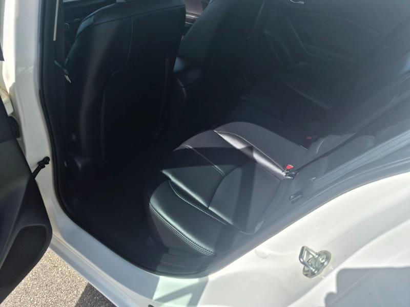 Mazda MAZDA3 i Touring AT 4-Door 2017