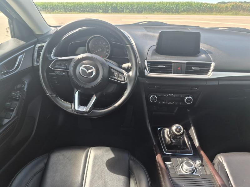 Mazda MAZDA3 i Touring AT 4-Door 2017