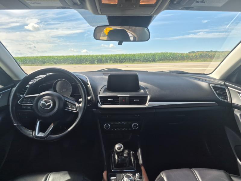 Mazda MAZDA3 i Touring AT 4-Door 2017
