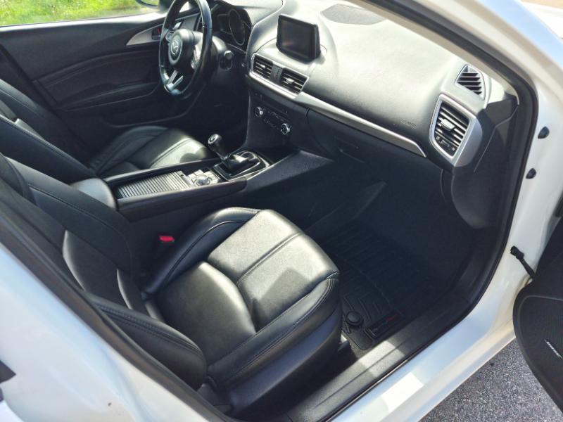 Mazda MAZDA3 i Touring AT 4-Door 2017